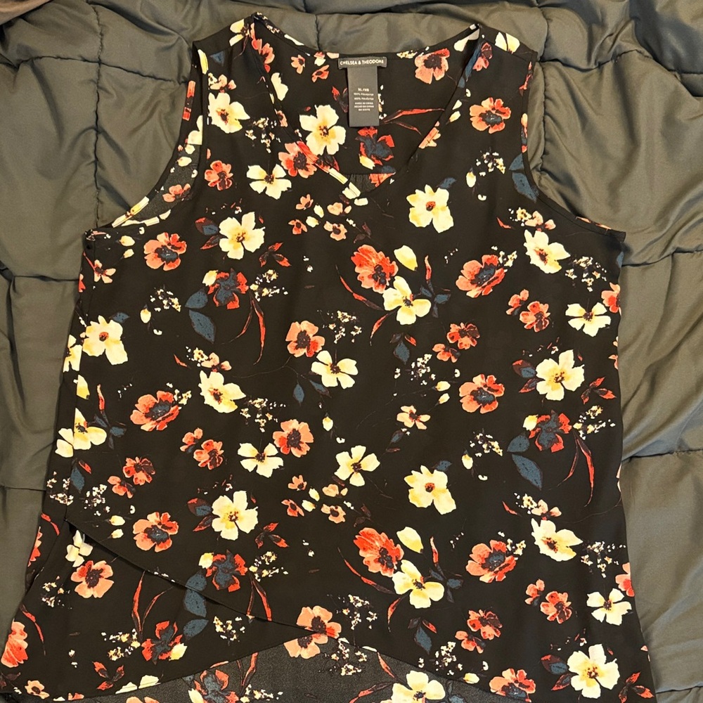Chelsea & Theodore Black Floral Tank Top